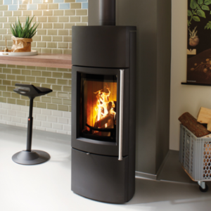 Fonte-flamme-delta-poele-a-bois-design-contemporain