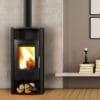 Fonte-flamme-cheminees-jouvin-poele-a-bois-design-contemporain-first-noir-cote-acier-noir