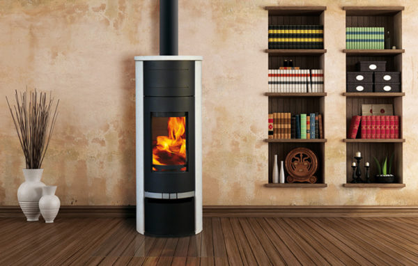 Fonte-flamme-cheminees-jouvin-poele-a-bois-design-contemporain-havana-creme-ambiance-il