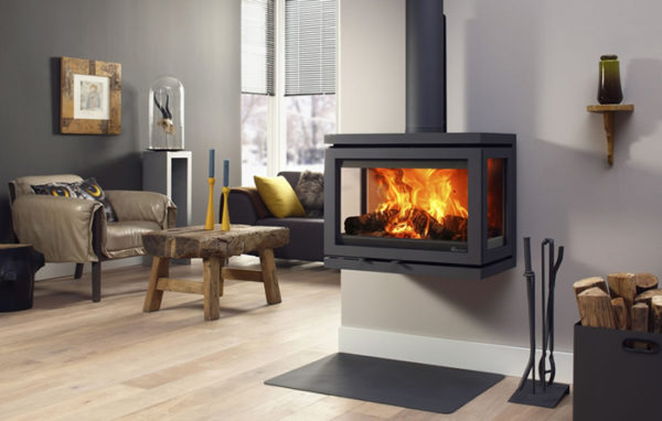 fonte-flamme-cheminees-jouvin-poele-a-bois-vidar-wall-2